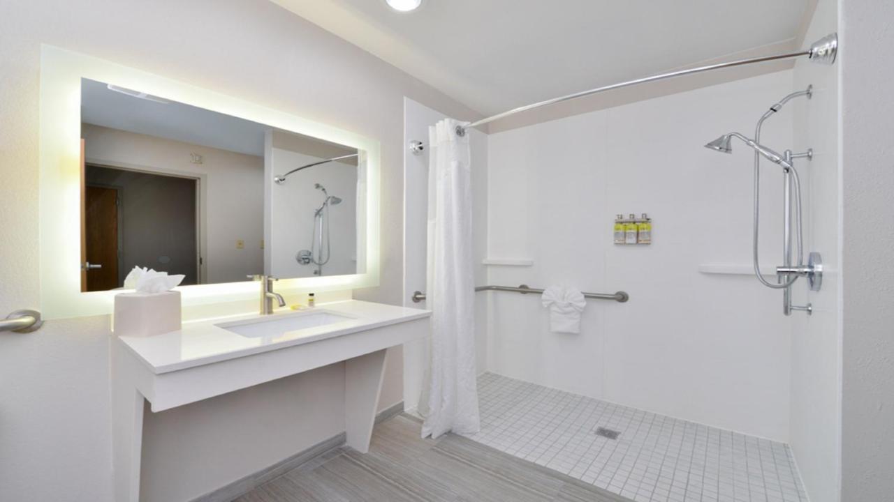 Holiday Inn Express Hotel & Suites La Place By Ihg Ngoại thất bức ảnh