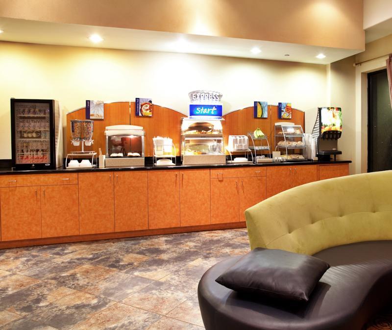 Holiday Inn Express Hotel & Suites La Place By Ihg Ngoại thất bức ảnh